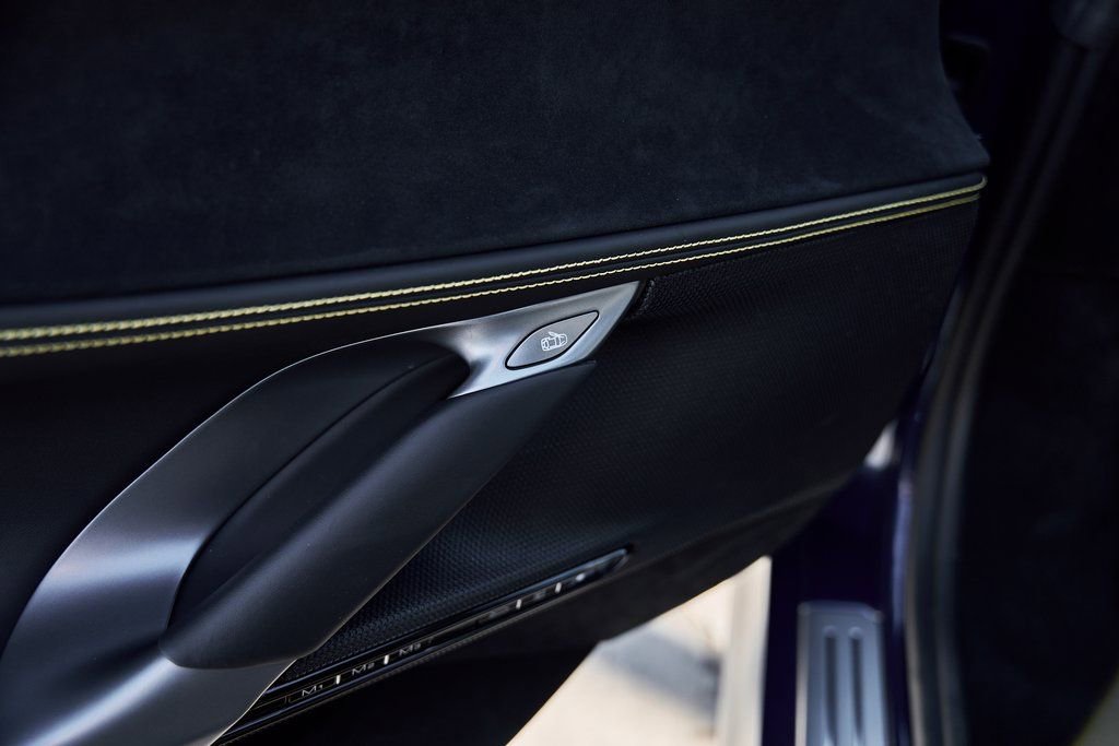 Used 2023 Ferrari SF90 Stradale image 27