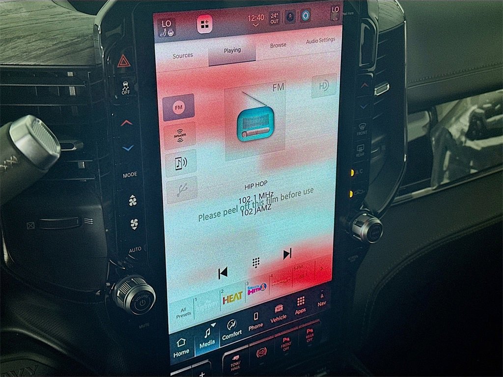 New 2025 RAM 3500 Limited w/ Towing Technology Group image 13