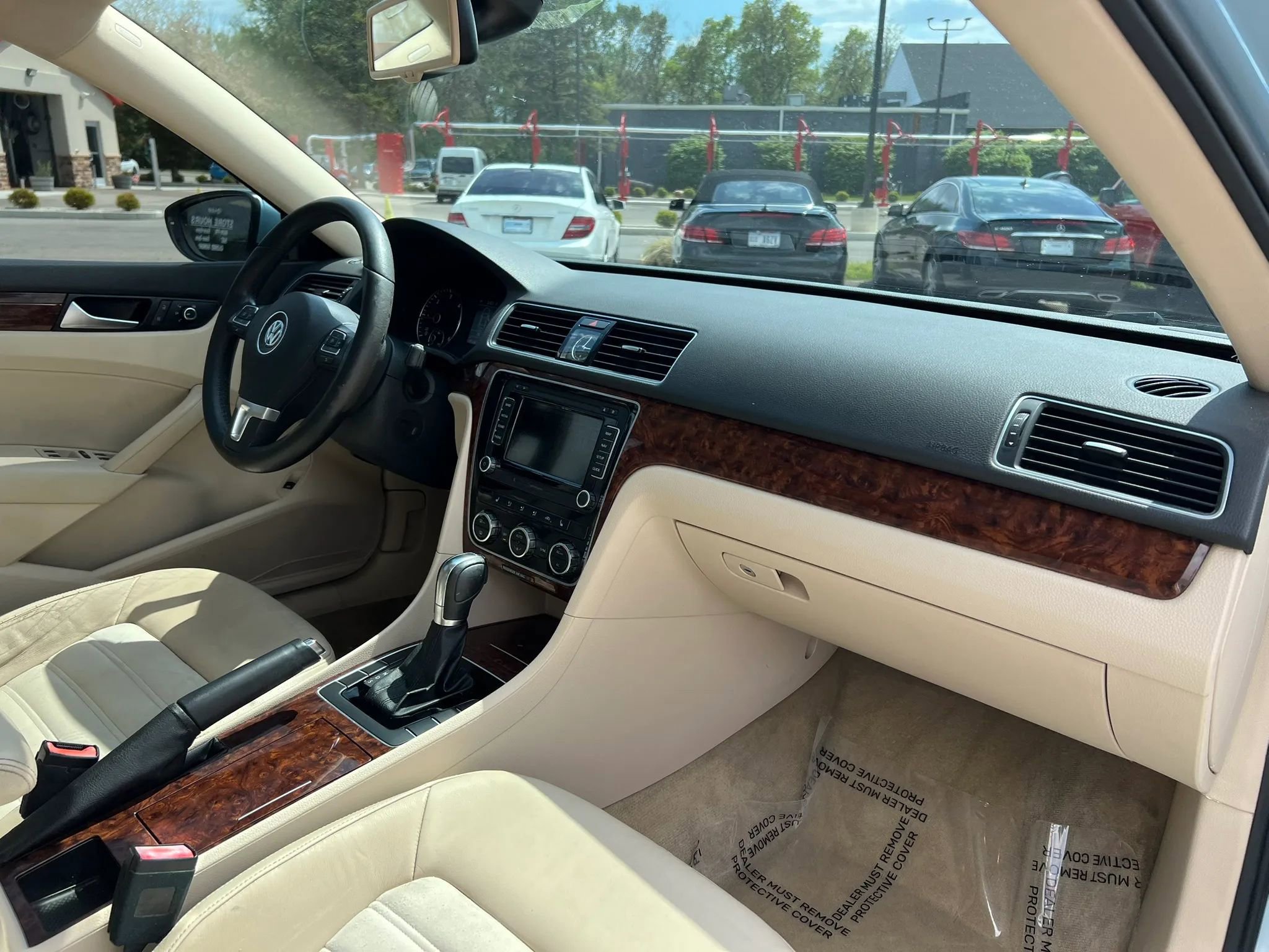 Used 2012 Volkswagen Passat TDI SEL Premium FWD image 19