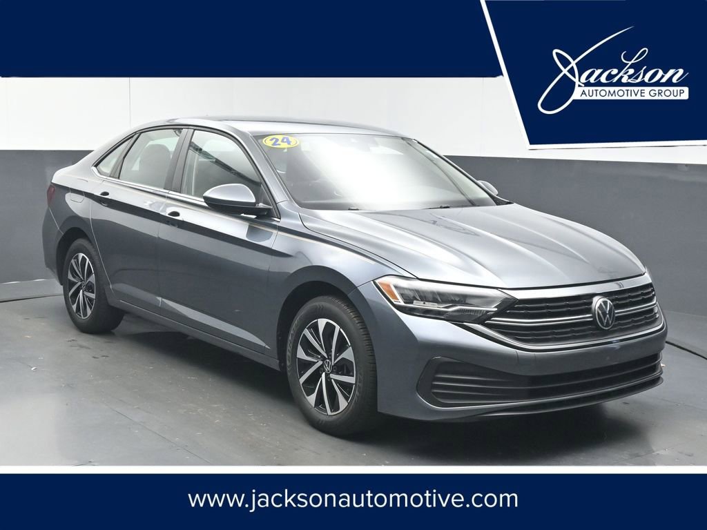 Used 2024 Volkswagen Jetta S image 1