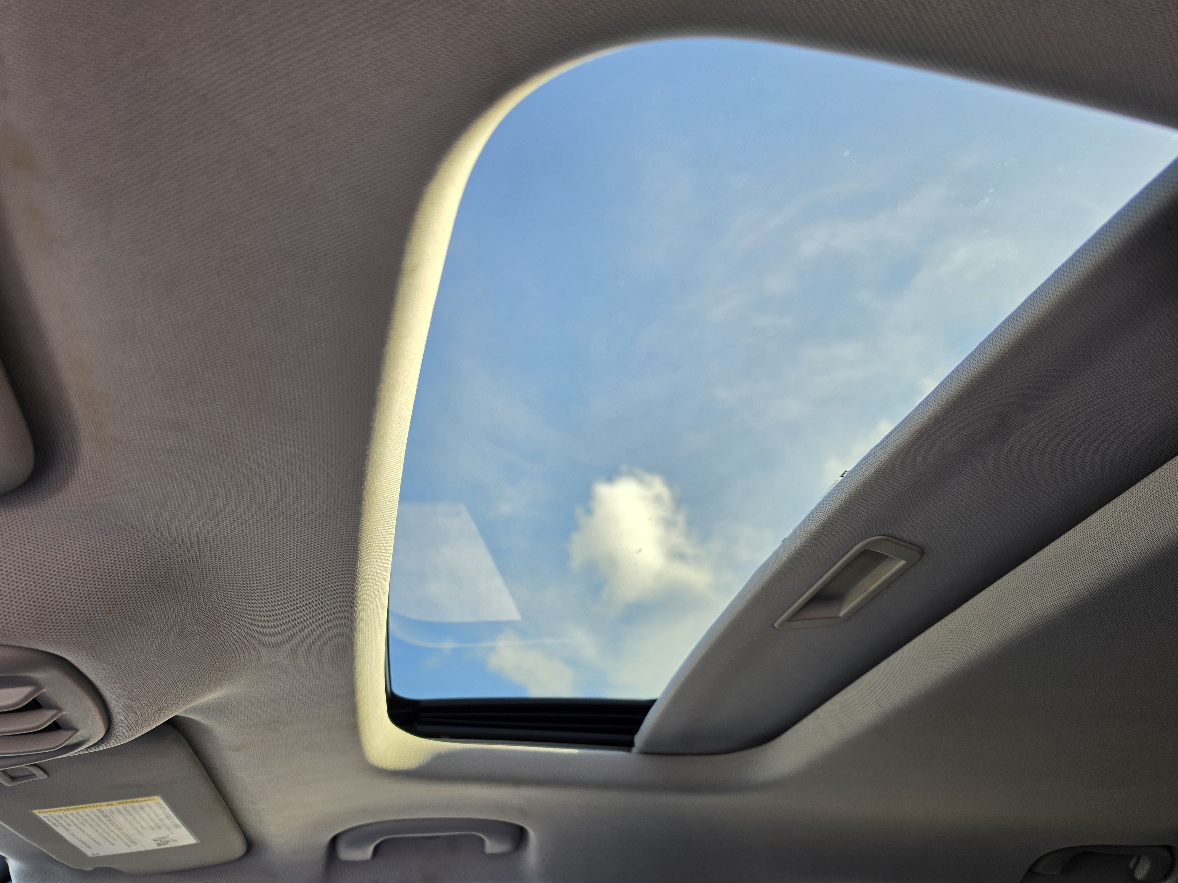 Certified 2024 Chevrolet Trax LT w/ Sunroof Package FWD image 29