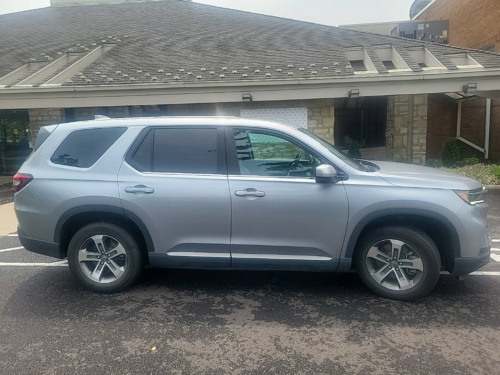 Used 2024 Honda Pilot EX-L image 5