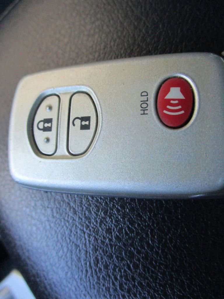 Used 2016 Toyota 4Runner Limited image 44