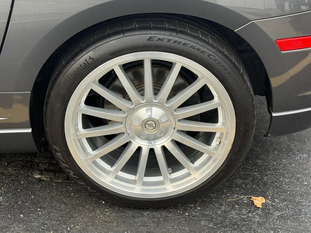 Used 2005 Chrysler Crossfire SRT-6 image 10