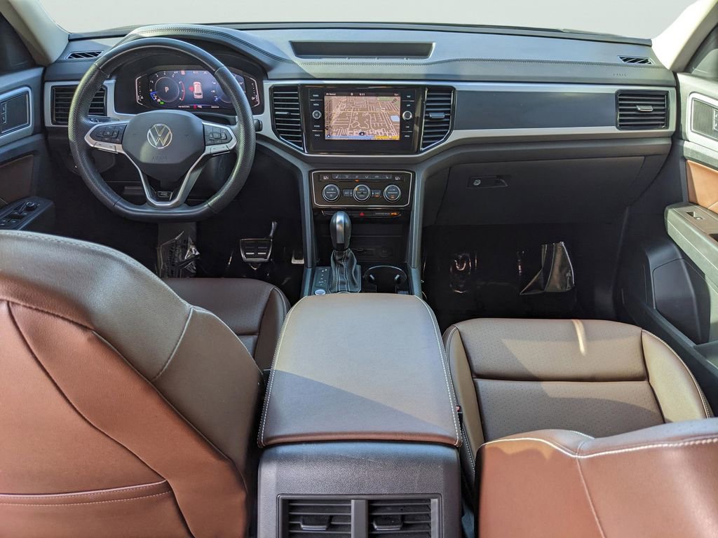 Certified 2023 Volkswagen Atlas SEL R-Line image 14