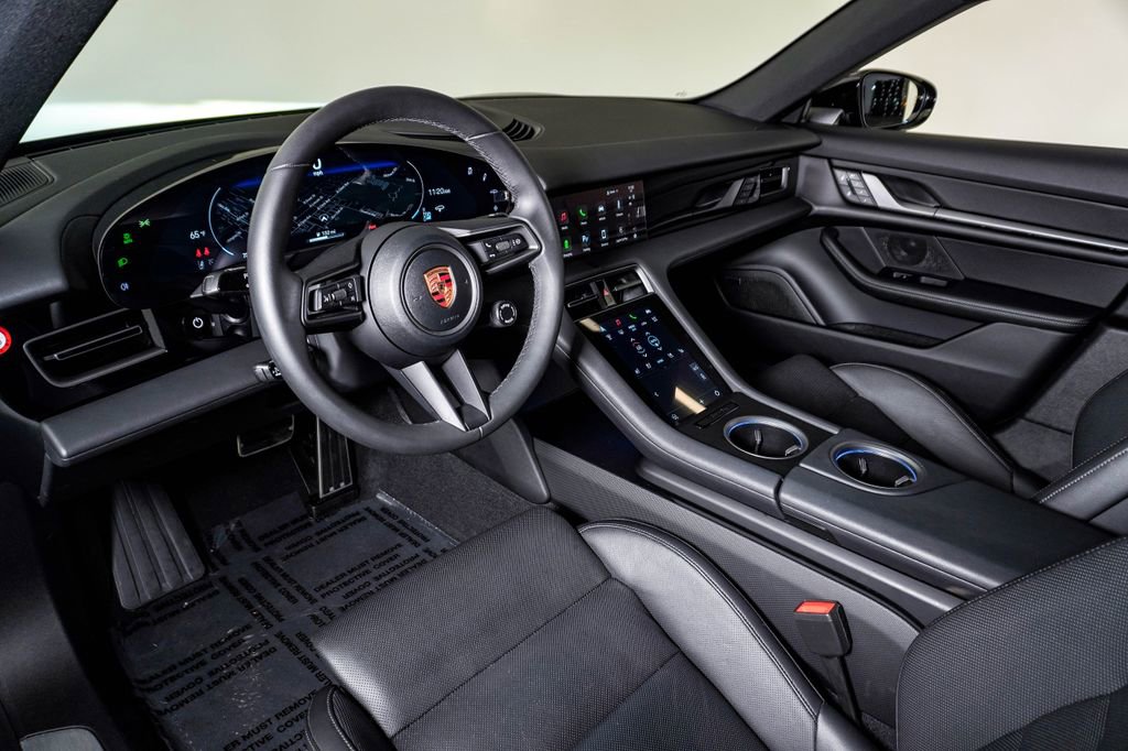 Certified 2025 Porsche Taycan image 4