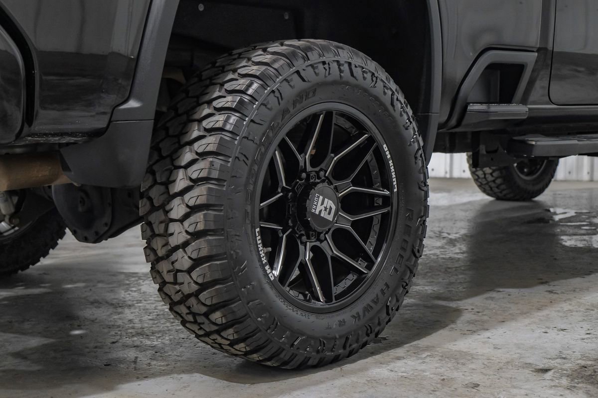 Used 2020 Chevrolet Silverado 2500 LTZ w/ LTZ Plus Package image 61