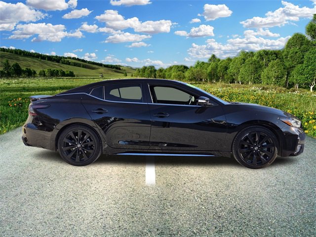 Used 2022 Nissan Maxima SR w/ Sport Mat Group image 8