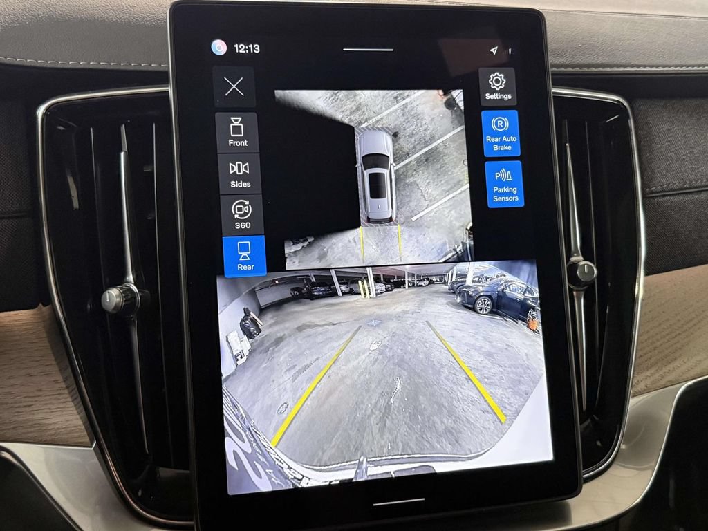 Certified 2025 Volvo XC90 T8 Plus w/ Protection Package Premier AWD/4WD image 7