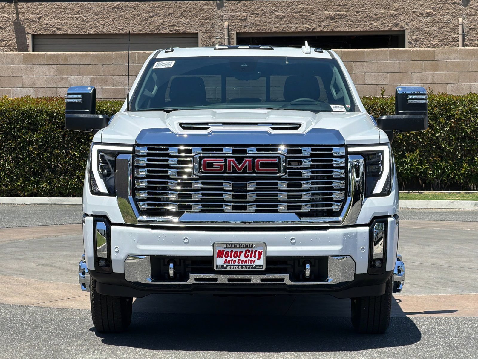 New 2026 GMC Sierra 3500 Denali w/ Denali Reserve Package AWD/4WD image 9