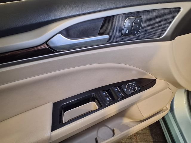 Used 2013 Ford Fusion SE FWD image 19