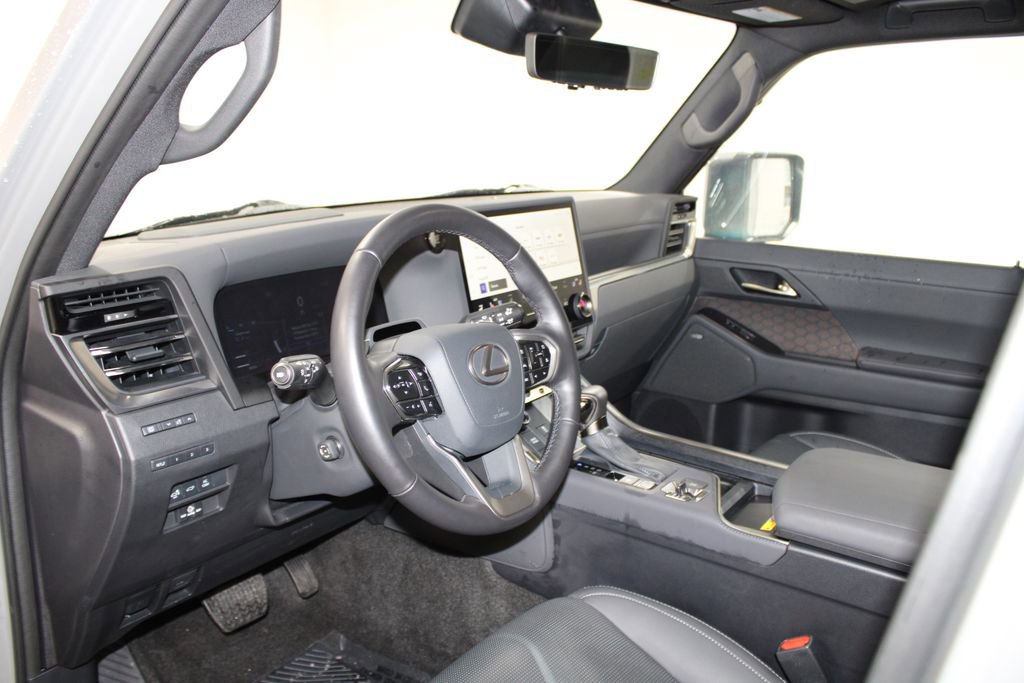 Used 2024 Lexus GX 550 550 Luxury image 23