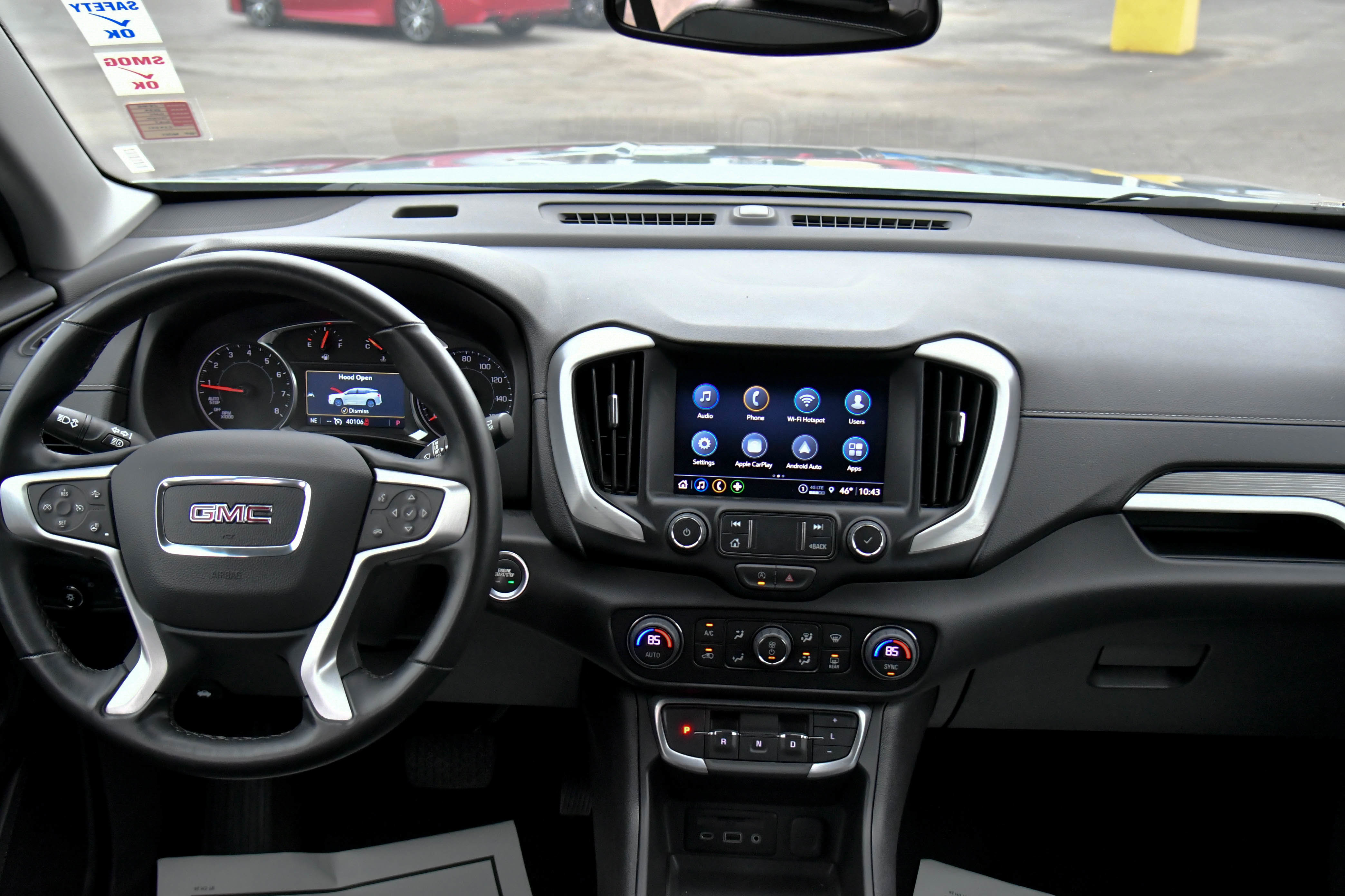 Used 2024 GMC Terrain SLT image 36