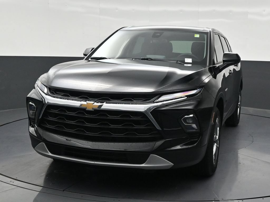 Used 2026 Chevrolet Blazer LT FWD image 9