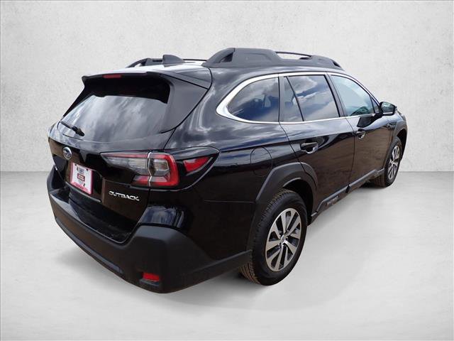 Used 2025 Subaru Outback Premium AWD/4WD image 4