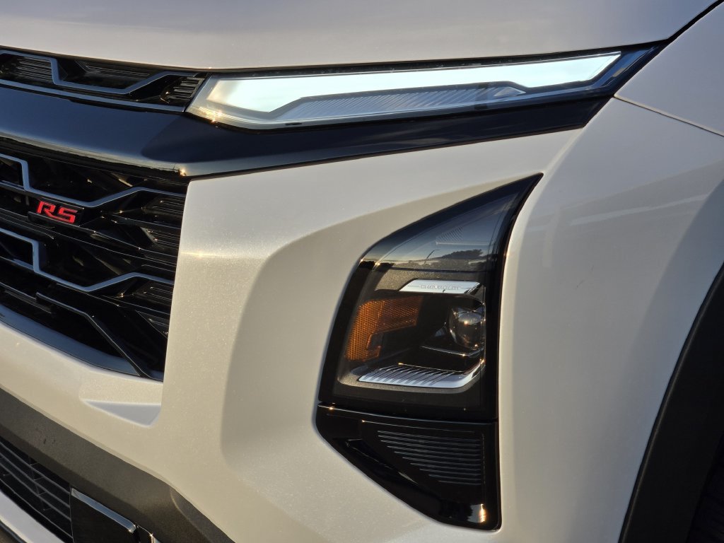 New 2027 Chevrolet Equinox RS FWD image 20