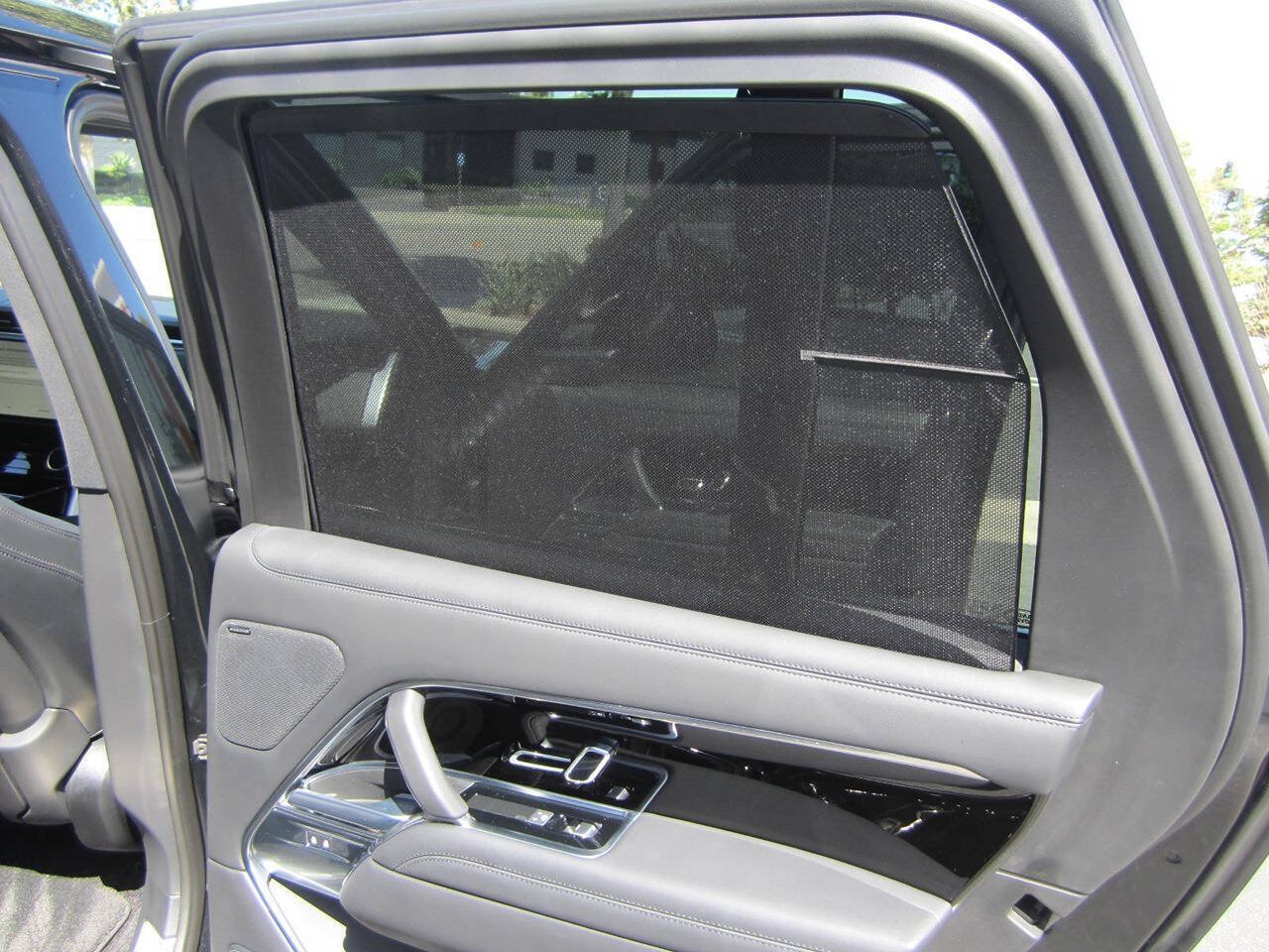 Used 2023 Land Rover Range Rover SE AWD/4WD image 18
