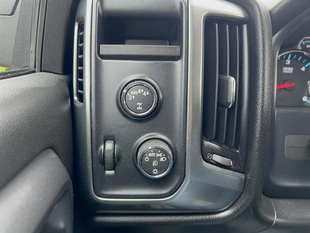 Used 2017 Chevrolet Silverado 1500 LT w/ All Star Edition AWD/4WD image 21