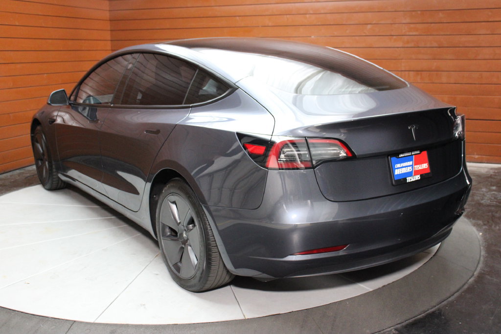 Used 2023 Tesla Model 3 Standard Range RWD image 29