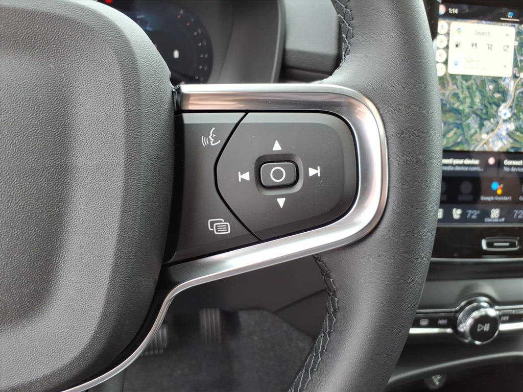 Certified 2026 Volvo XC40 B5 Plus w/ Climate Package AWD/4WD image 16