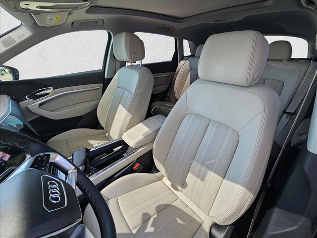 Certified 2024 Audi Q8 e-tron Premium Plus w/ Premium Plus Package AWD/4WD image 14