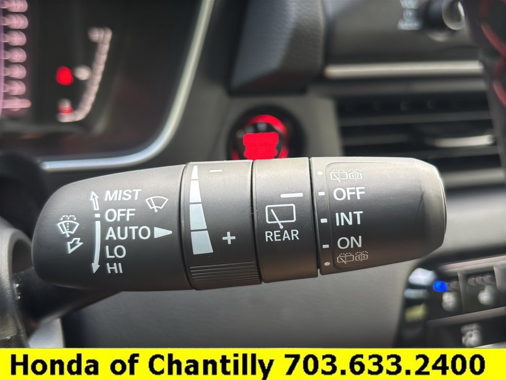 Certified 2026 Honda Pilot Black Edition image 10