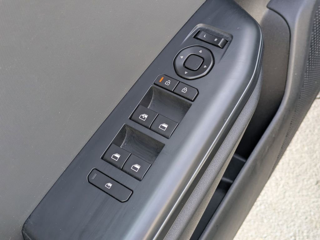 Used 2025 Kia K4 LXS image 13