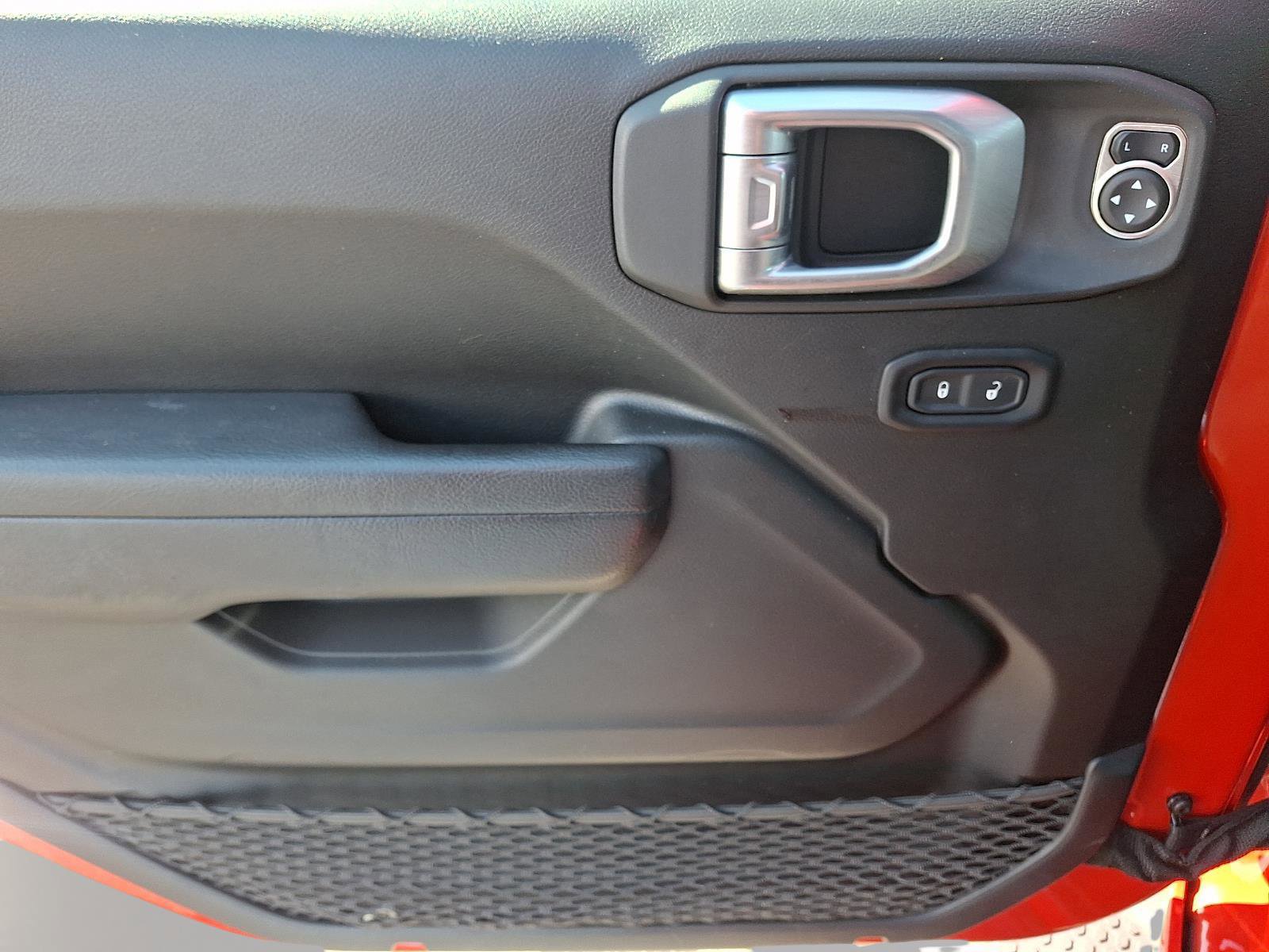 Used 2022 Jeep Wrangler Unlimited Sport image 12