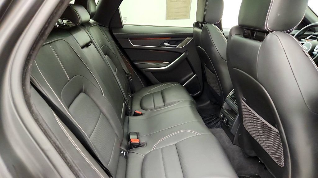 Used 2025 Jaguar F-PACE R-Dynamic S AWD/4WD image 25