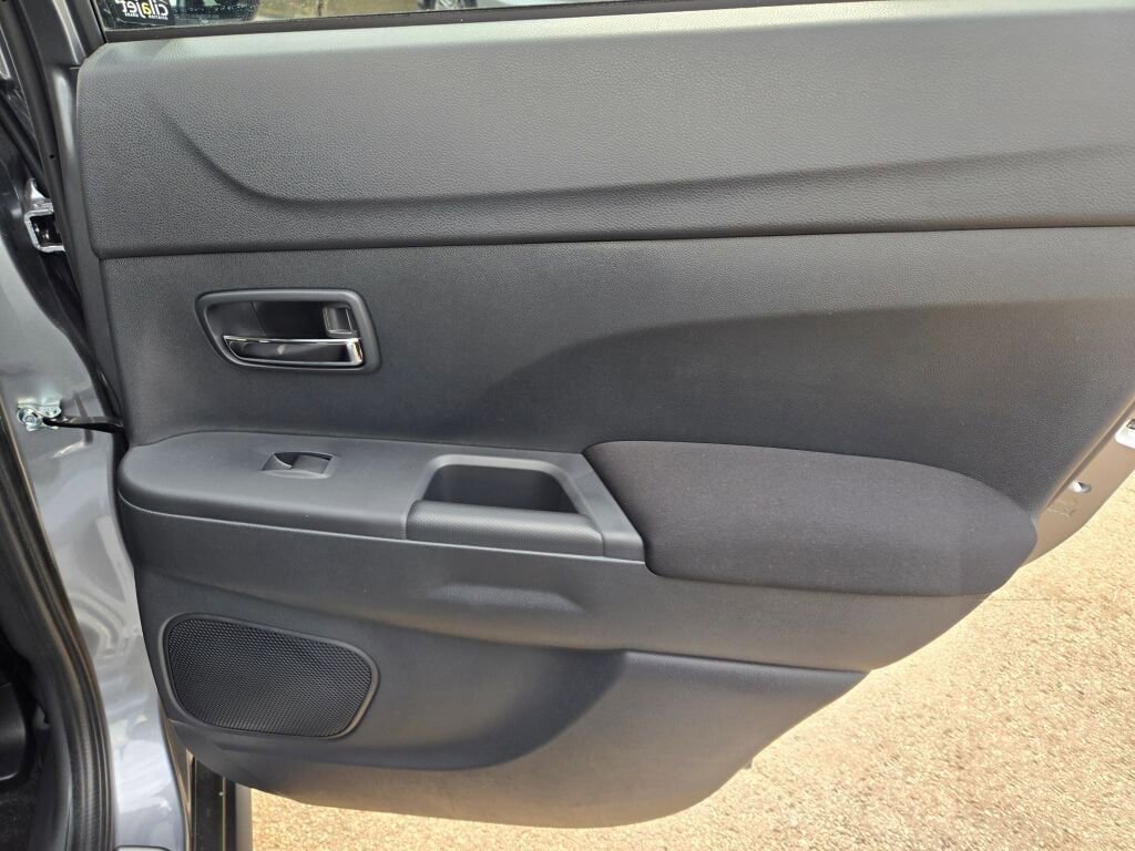 Used 2026 Mitsubishi Outlander Sport ES AWD/4WD image 8