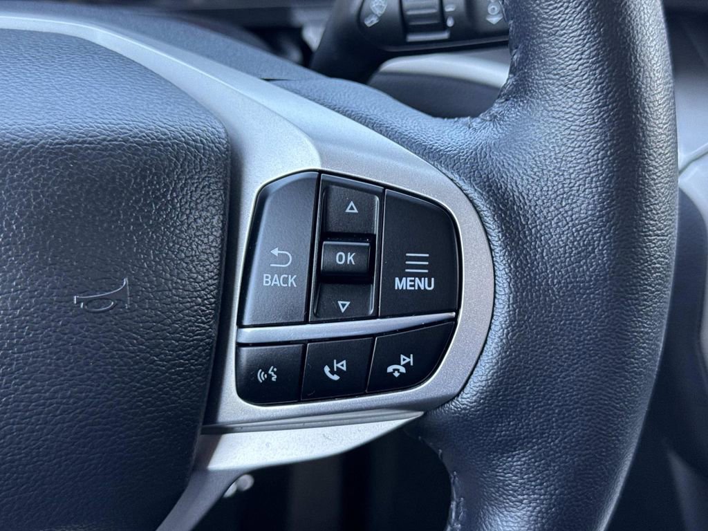 Used 2022 Ford Explorer XLT w/ Equipment Group 202A image 11