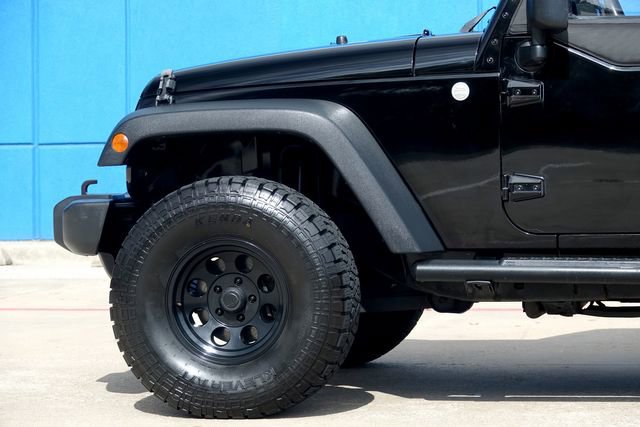 Used 2010 Jeep Wrangler Unlimited Sport image 28