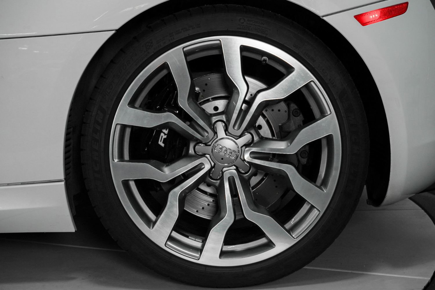 Used 2012 Audi R8 V10 image 22