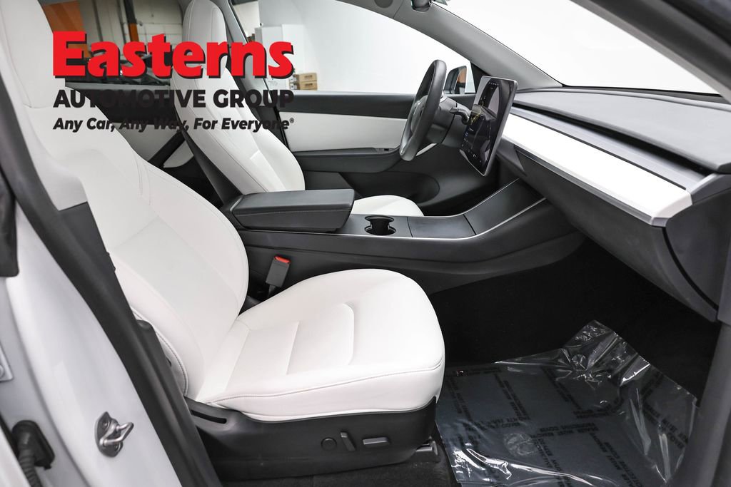 Used 2020 Tesla Model Y Long Range image 20