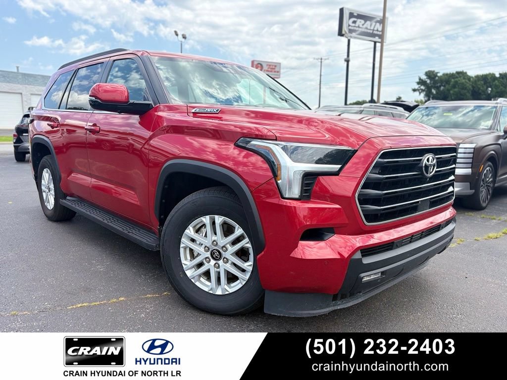 Used 2025 Toyota Sequoia SR5 AWD/4WD image 1