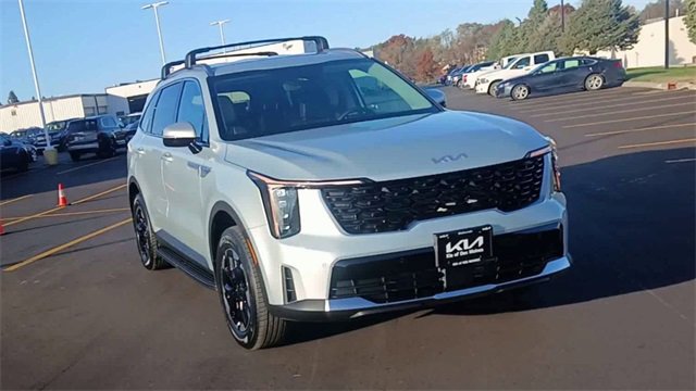 New 2026 Kia Sorento S image 5