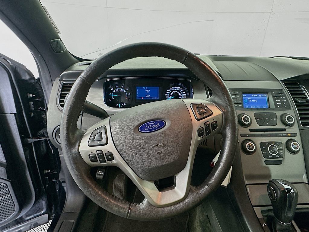 Used 2018 Ford Taurus SEL image 11