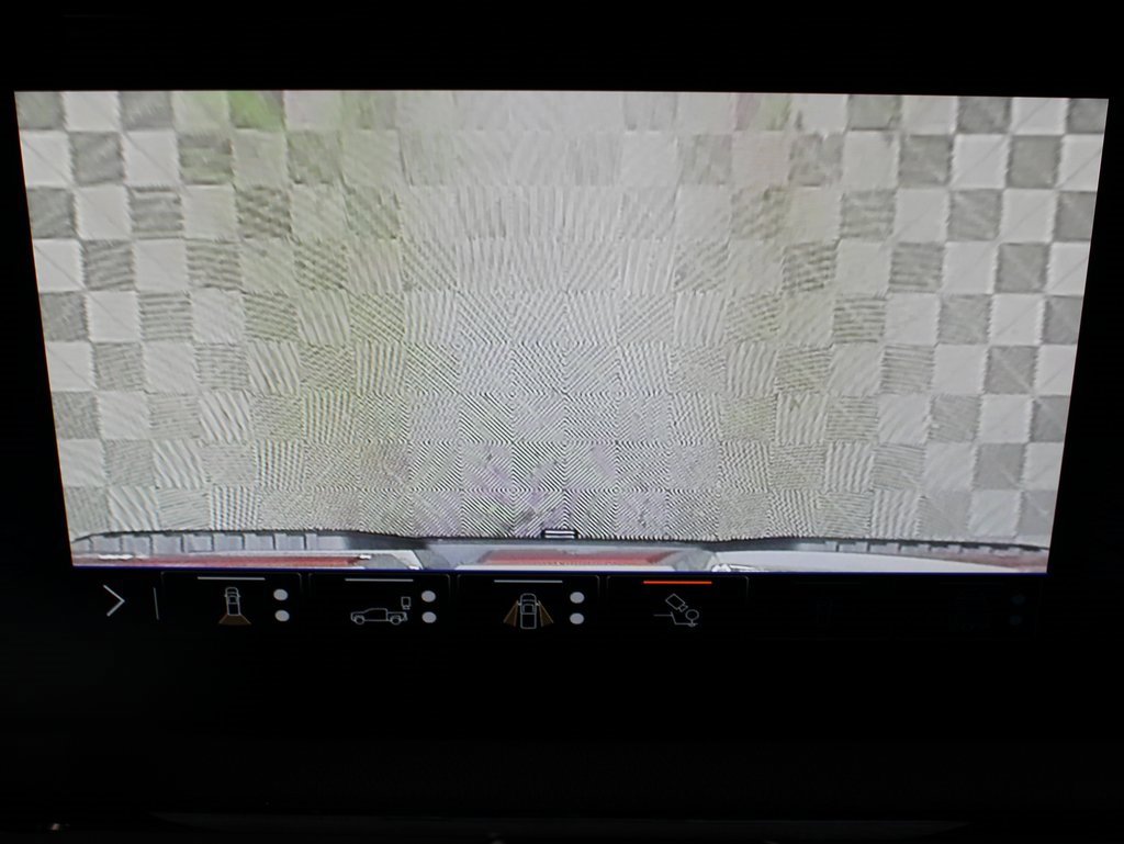 Used 2024 GMC Sierra 2500 AT4 image 21