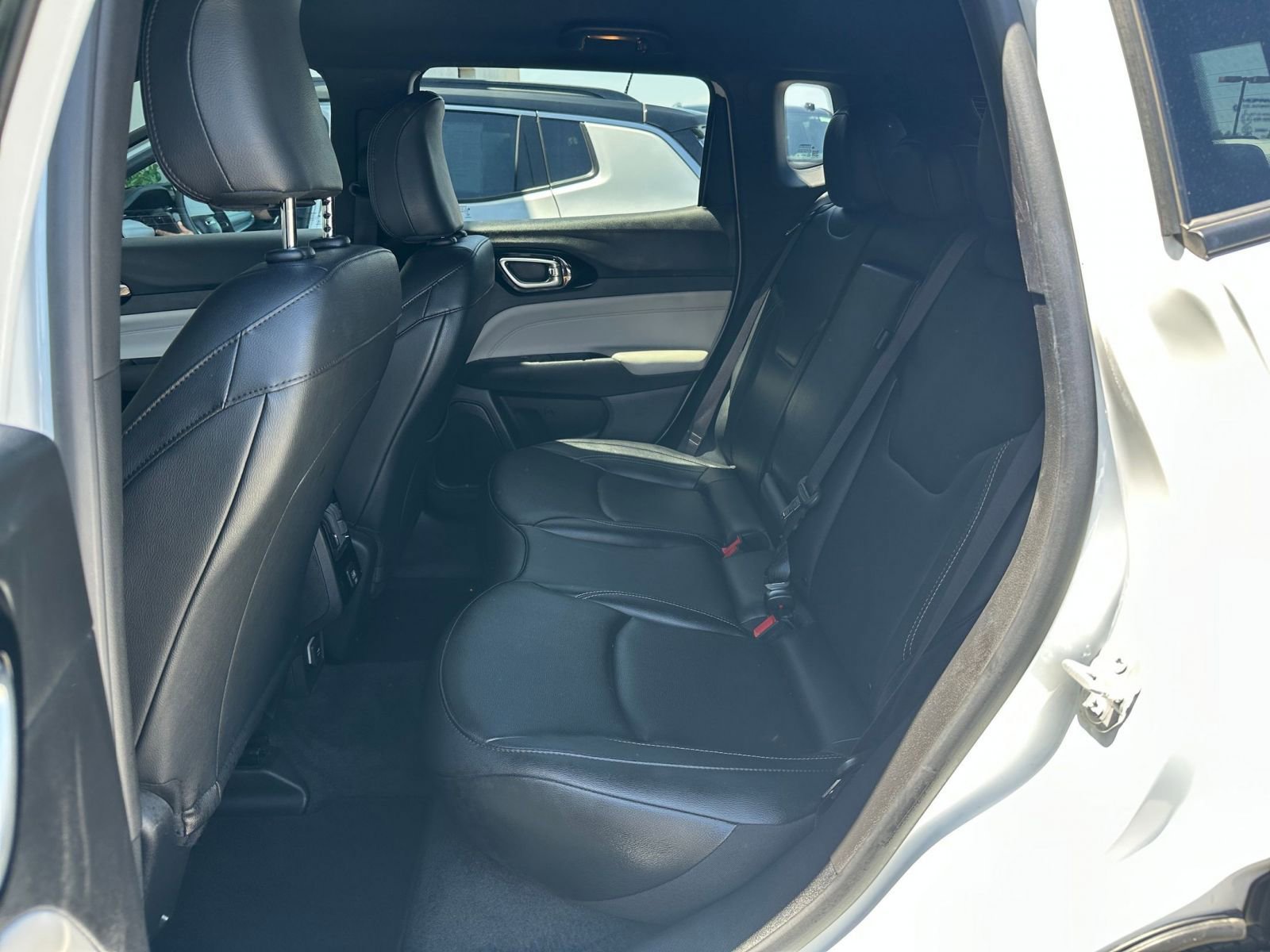 Used 2025 Jeep Compass Limited AWD/4WD image 27