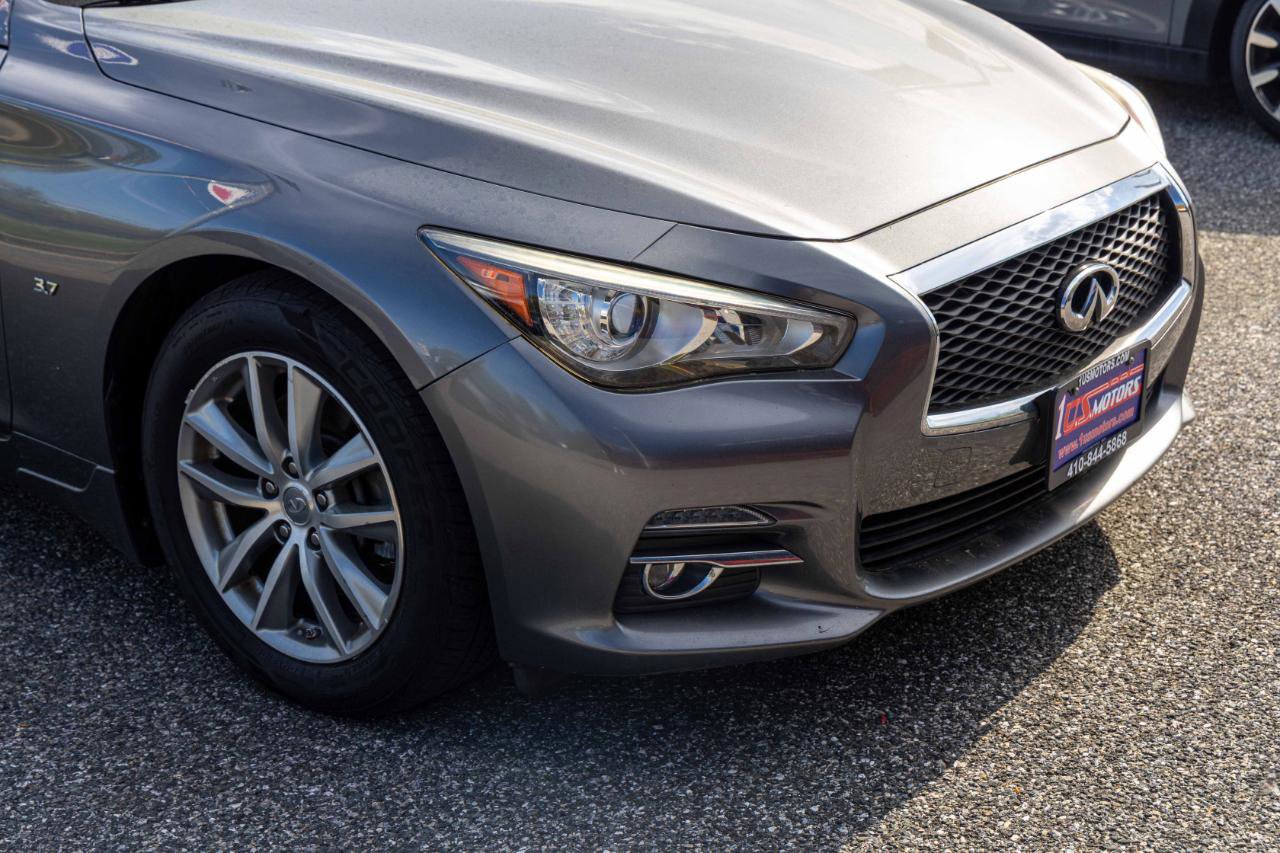 Used 2015 INFINITI Q50 Premium w/ Navigation Package AWD/4WD image 9