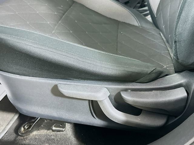 Used 2020 Nissan Kicks SV image 18