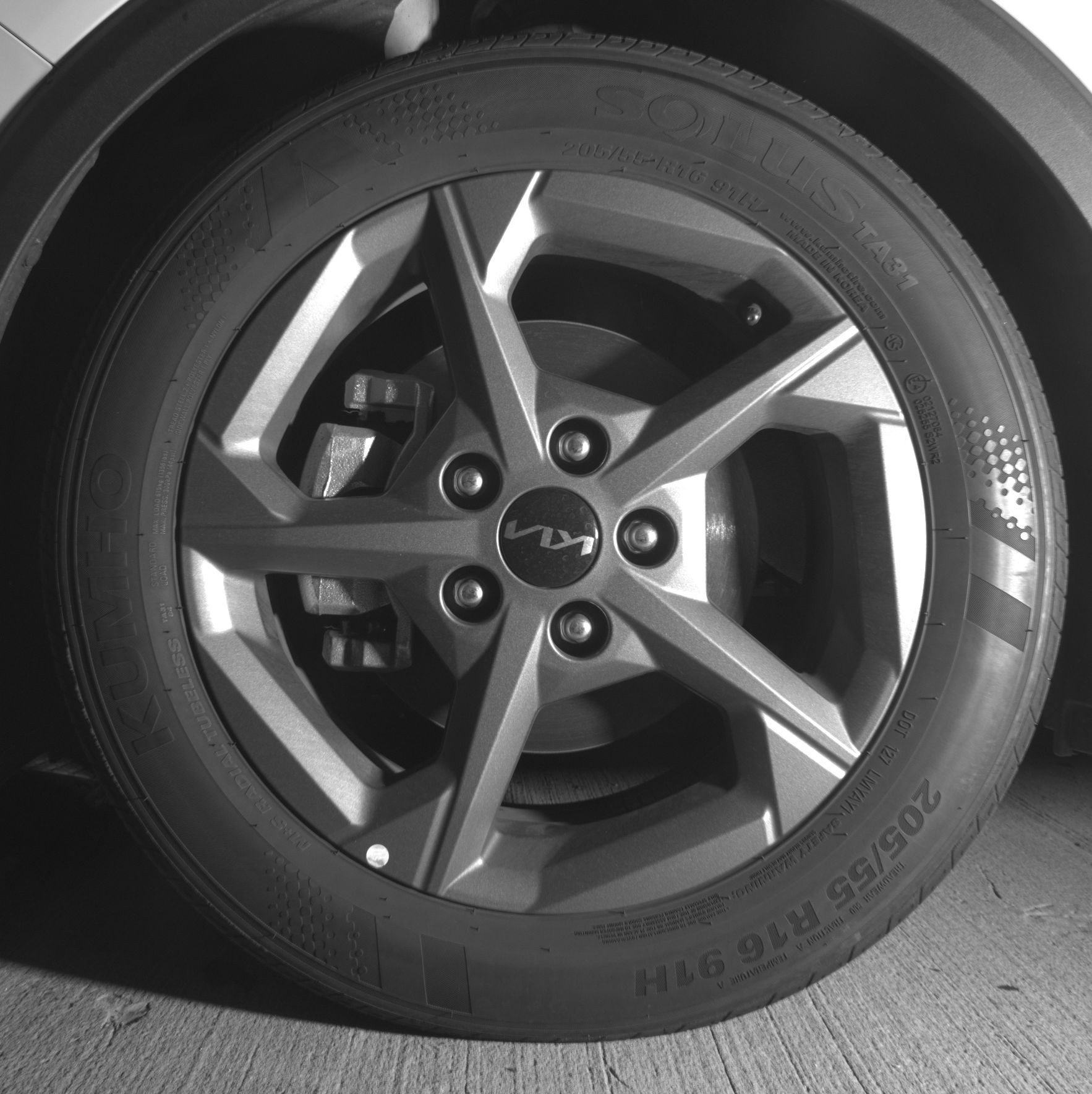 Used 2025 Kia K4 LXS image 12