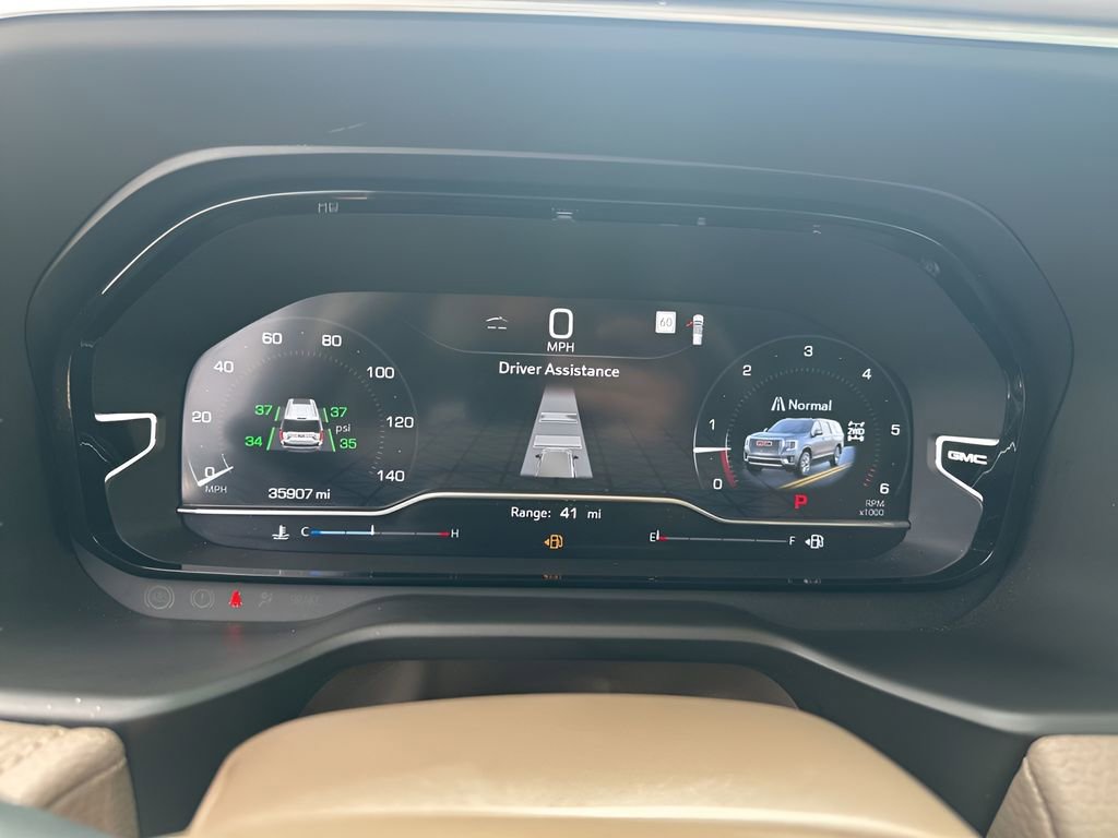Certified 2024 GMC Yukon XL Denali image 33
