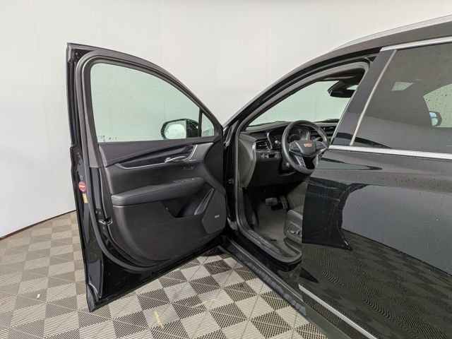 Certified 2022 Cadillac XT5 Premium Luxury FWD image 16