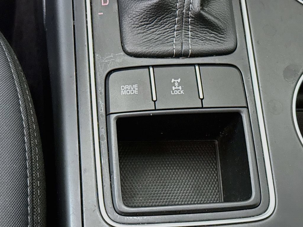 Used 2017 Kia Sorento AWD image 10