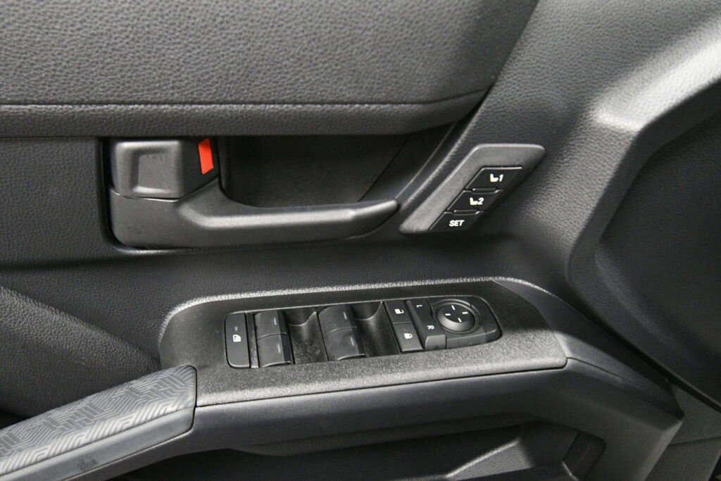 Used 2025 Toyota 4Runner TRD Off-Road Premium w/ Tow Technology Package image 11