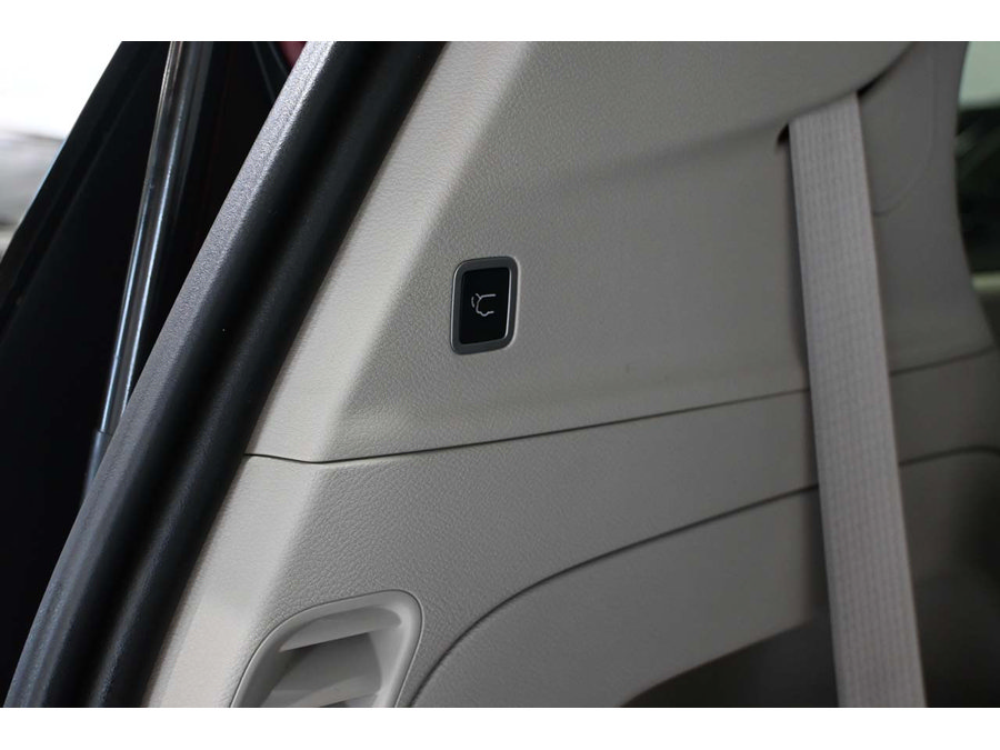 Used 2023 Chrysler Voyager LX FWD image 26