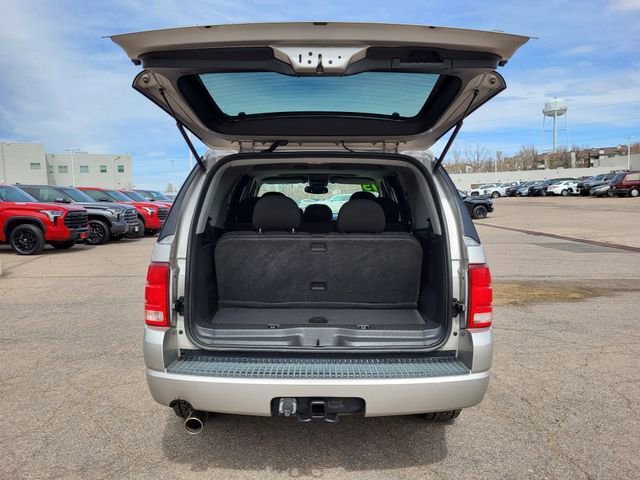 Used 2005 Ford Explorer XLT image 27