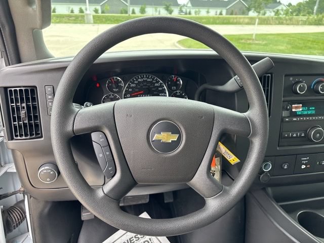 New 2025 Chevrolet Express 3500 w/ Power Convenience Package RWD image 20