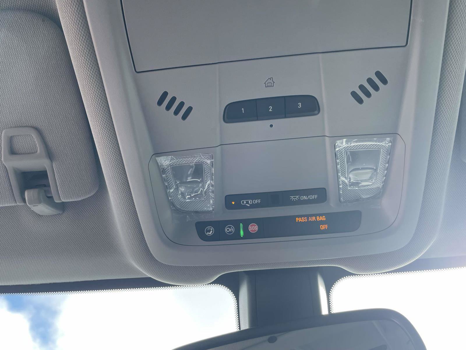 Used 2019 Chevrolet Equinox Premier FWD image 29